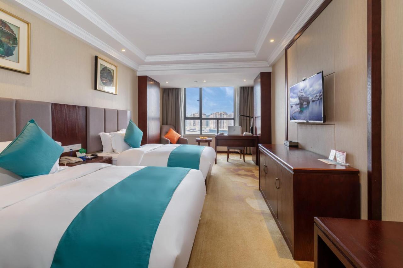 Huzhou Wealth Hotel Exterior foto