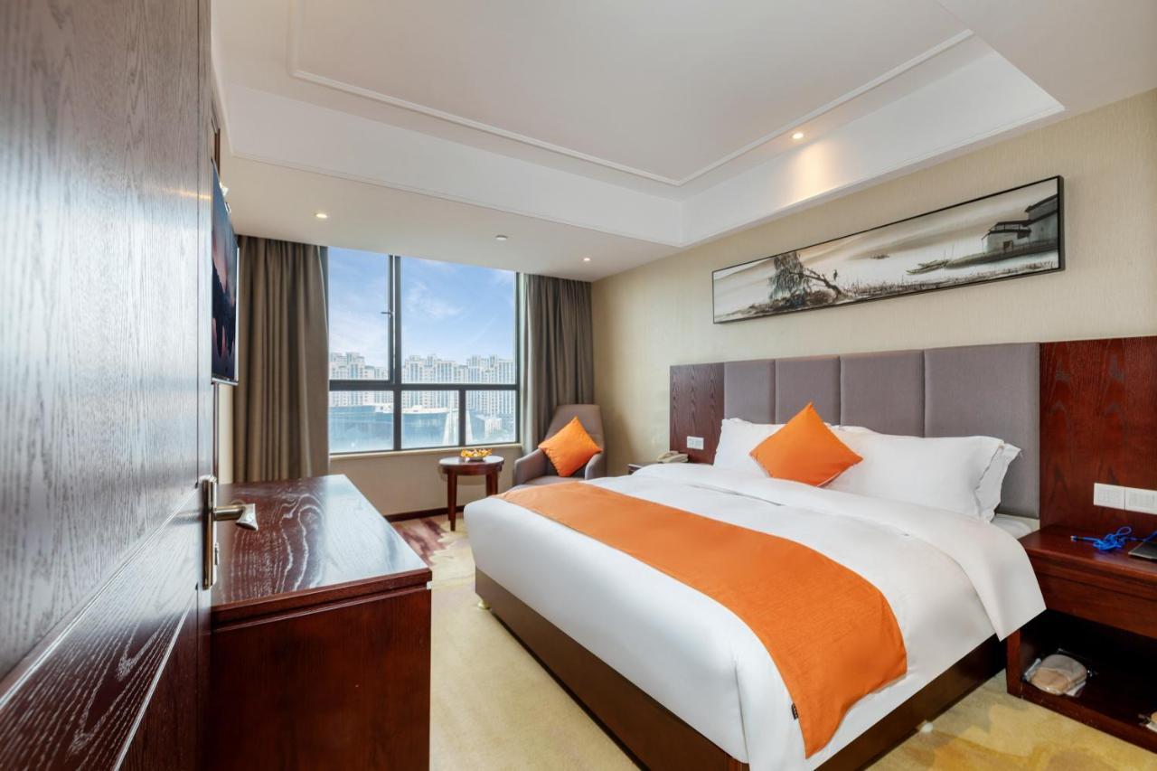 Huzhou Wealth Hotel Exterior foto